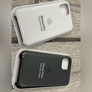 Two(2) apple 11pro iPhone case silicone brand new , black and white